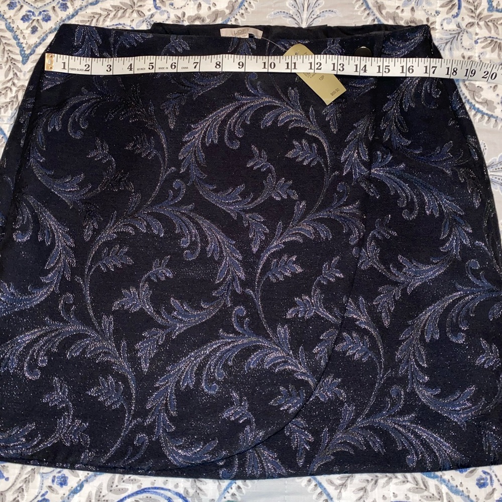 New with tags Never worn navy blue black floral  wrap skirt loft 12p 12 petite - Picture 10 of 11